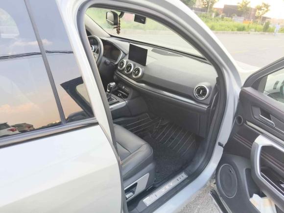 [上海·苏U] 二手魏牌魏牌 VV52017款 2.0T 旗舰型