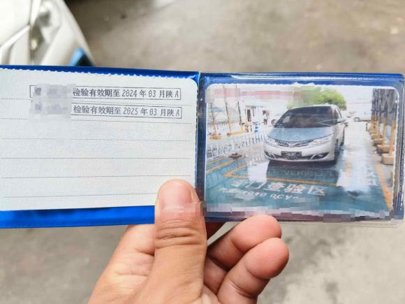 [西安·陕U] 二手比亚迪比亚迪M62013款 2.4L 自动尊贵型