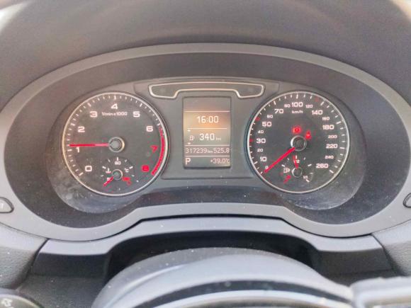 [上海·沪B] 二手奥迪奥迪Q32015款 35 TFSI 舒适型