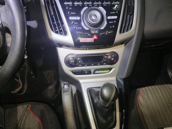 [苏州·苏E] 二手福特福克斯2012款 两厢 2.0L 手动豪华运动型