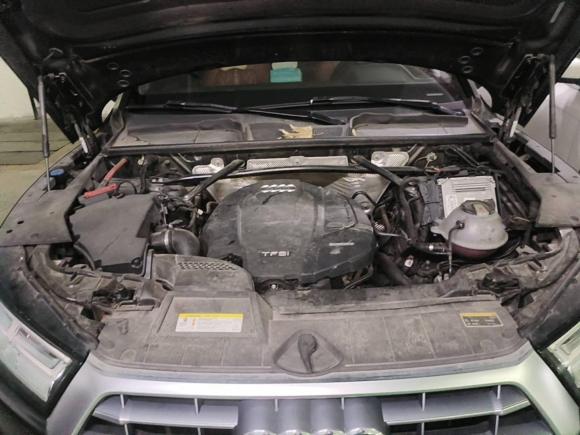 [无锡·苏B] 二手奥迪奥迪Q5L2018款 40 TFSI 荣享时尚型 国VI