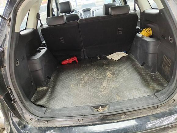 [南昌·赣A] 二手江铃驭胜S3502013款 2.4T 手动两驱柴油豪华版5座