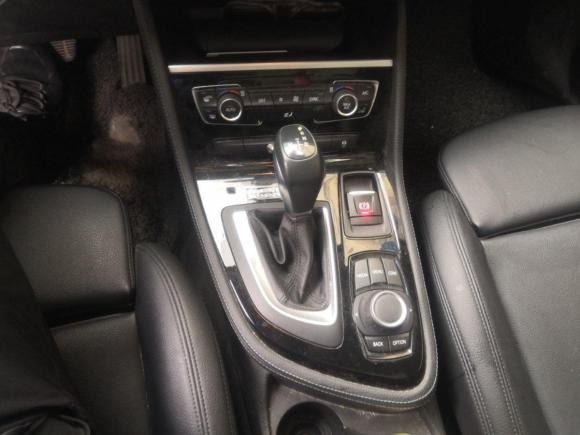 [上海·豫K] 二手宝马宝马2系旅行车2016款 218i 运动设计套装