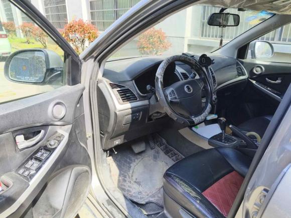 [常州·苏D] 二手双龙柯兰多2014款 2.0L 汽油两驱自动典藏版