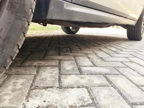 [上海·沪C] 二手路虎揽胜极光2013款 2.0T 5门耀动版