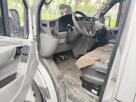 [苏州·苏U] 二手福田图雅诺2020款 2.5T 手动通途长轴中顶5/6/7座4J25TC3