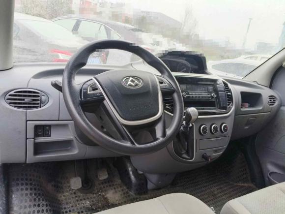 [合肥·皖A] 二手上汽大通MAXUS新途V802018款 2.5T 6挡手动厢式货车短轴中顶2/3座