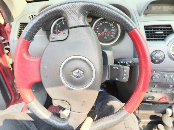 [南通·苏U] 二手雷诺梅甘娜2006款 SEDAN 2.0 4AT