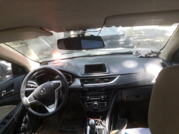 [佛山·粤X] 二手长安悦翔V72015款 1.6L 手动乐活型 国IV