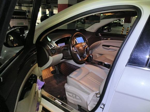 [武汉·鄂A] 二手凯迪拉克凯迪拉克SRX2014款 3.0L 豪华型