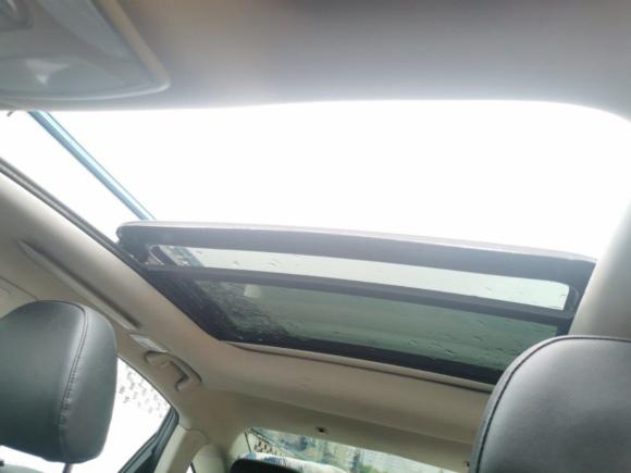 [上海·皖A] 二手众泰众泰Z7002016款 1.8T DCT尊贵型