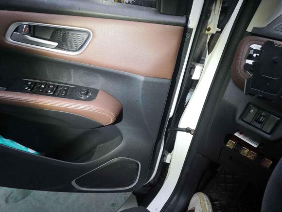 [苏州·苏E] 二手SWM斯威汽车SWM斯威X72017款 1.5T 自动智尊型 7座