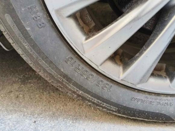 [西安·陕A] 二手铃木启悦2015款 1.6L 手动舒享型