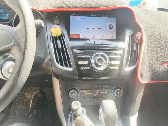 [上海·皖A] 二手福特福克斯2018款 两厢经典 1.6L 自动舒适型智行版