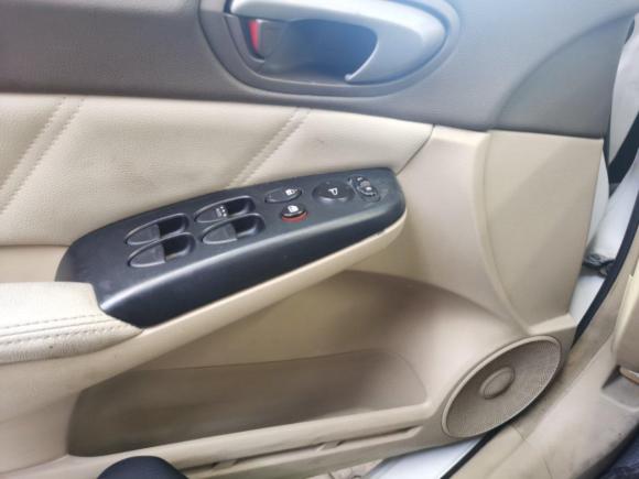 [佛山·粤E] 二手本田思域2006款 1.8L 自动经典版