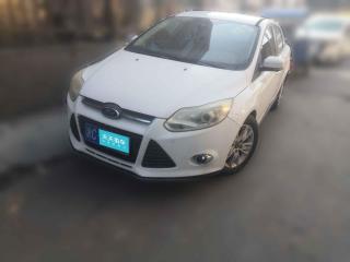 福特福克斯2012款三厢1.6L自动舒适型