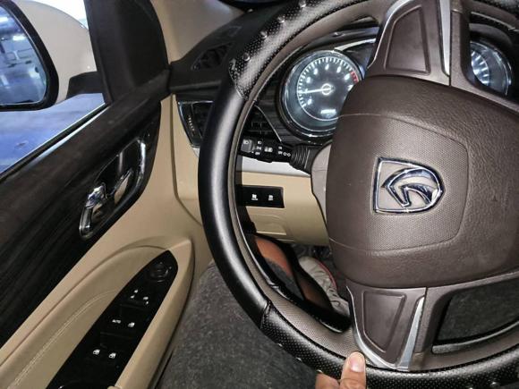 [南通·苏F] 二手宝骏宝骏7302016款 1.5L 手动舒适型 7座 国V