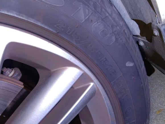 [深圳·粤B] 二手雪铁龙雪铁龙C4L2015款 1.8L 自动尊贵版