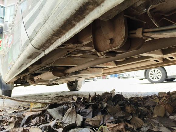 [成都·川A] 二手上汽大通MAXUS新途V802016款 2.5T 手动傲运通国IV长轴中顶7座