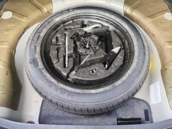 [上海·沪C] 二手别克君威2014款 2.0L 领先时尚型