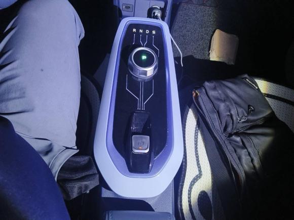 [杭州·浙A] 二手长安长安奔奔E-Star2022款 清心版 多彩款 磷酸铁锂