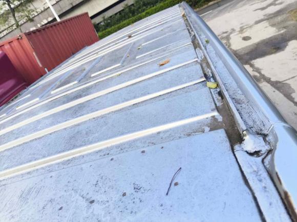 [上海·沪A] 二手上汽大通MAXUS新途V802015款 2.5T 手动傲运通版长轴中顶