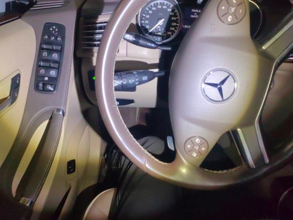 [上海·沪A] 二手奔驰奔驰R级2011款 R 350 L 4MATIC