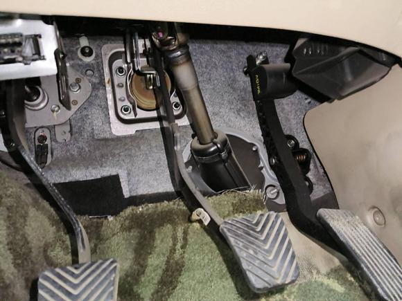 [上海·皖K] 二手起亚狮跑2013款 2.0L 手动两驱版GL