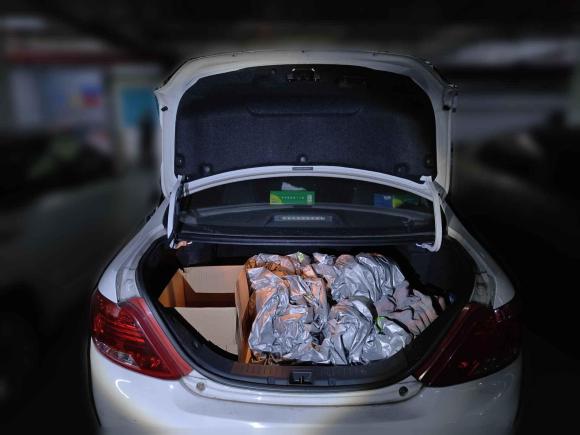 [佛山·粤E] 二手比亚迪速锐2013款 1.5L 手动尊贵型