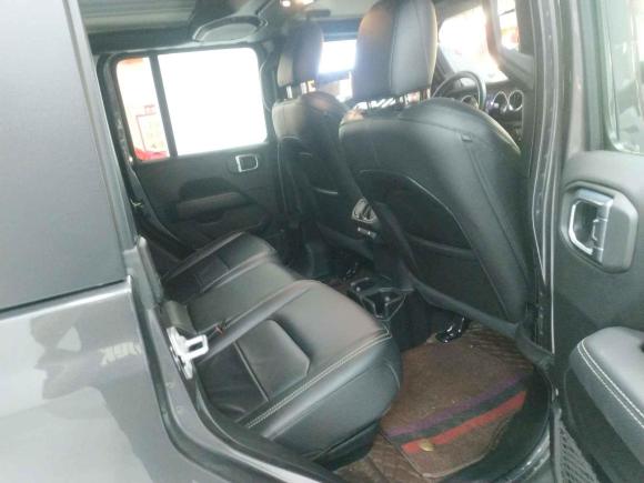 [贵阳·贵A] 二手Jeep角斗士2022款 3.6L 先行版