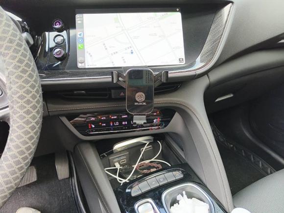 [南通·苏K] 二手别克昂科威2022款 改款 昂科威S 552T 两驱豪华型