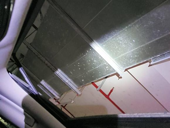 [上海·沪A] 二手宝马宝马i32022款 eDrive 35 L