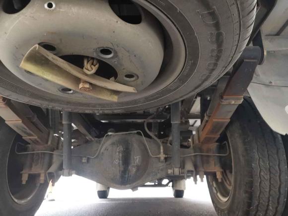 [合肥·粤B] 二手长安跨越跨越王X52018款 1.5L标准型单排后双轮标准货箱DK15C