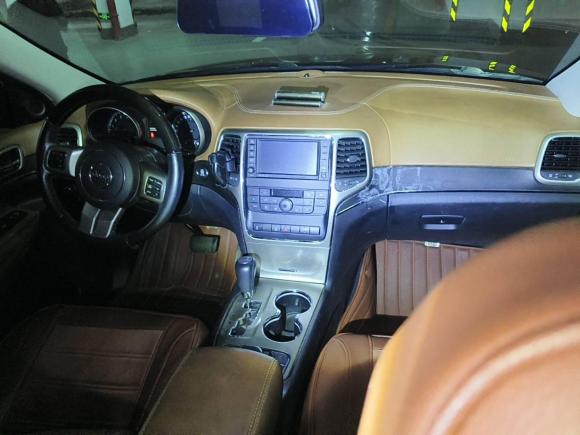 [佛山·粤E] 二手Jeep大切诺基2011款 改款 3.6L 旗舰版