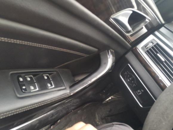 [上海·苏C] 二手众泰众泰Z7002016款 1.8T DCT尊贵型