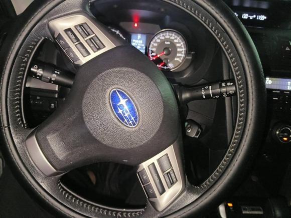 [上海·鲁C] 二手斯巴鲁森林人2013款 2.0i 自动豪华版