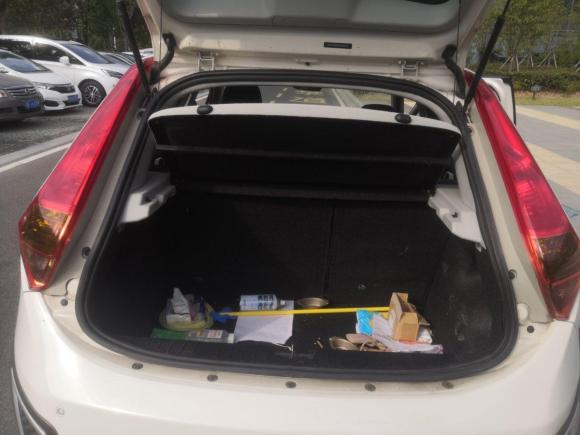 [无锡·苏B] 二手名爵名爵3SW2015款 1.5L AMT精英型