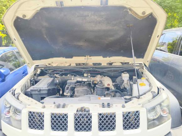 [上海·鲁H] 二手北京北京BJ402014款 2.4L 手动穿越版