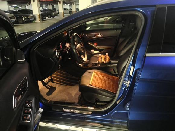 [上海·沪E] 二手奔驰奔驰GLA2016款 GLA 200 蓝调版