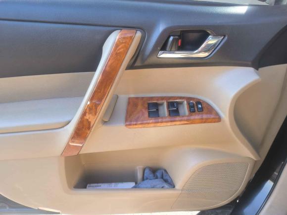 [青岛·鲁B] 二手丰田汉兰达2012款 2.7L 两驱7座豪华版