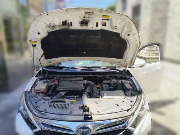 [上海·沪J] 二手比亚迪秦新能源2015款 1.5T 双冠旗舰Plus版