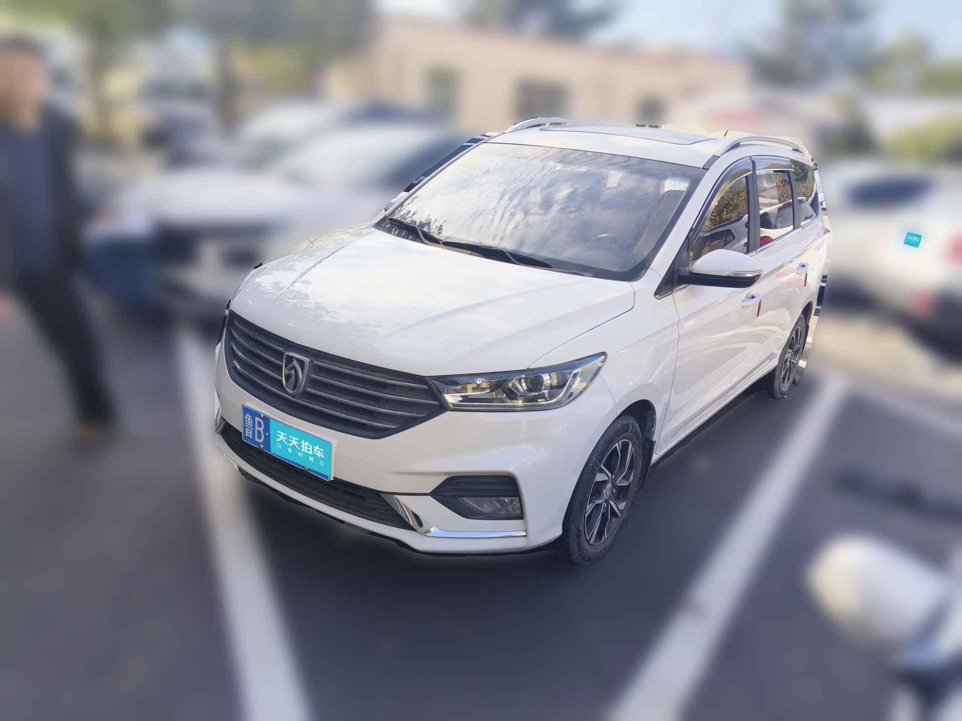 [青岛·鲁B] 宝骏宝骏3602018款 1.5L 手动豪华型 国V