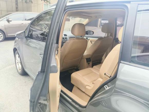 [杭州·浙A] 二手大众途安2011款 1.4T 手动智雅版5座