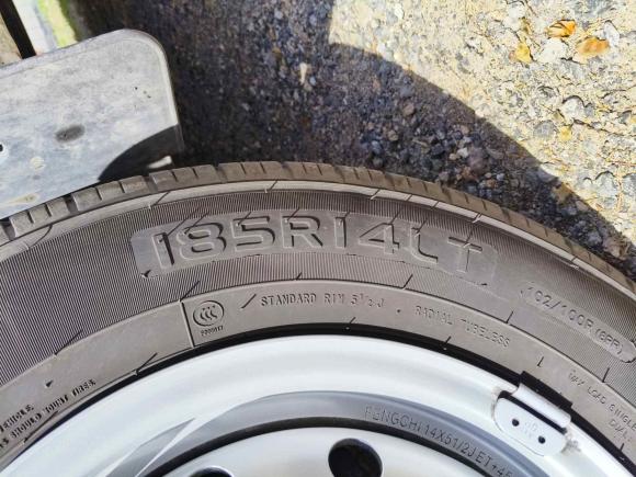 [青岛·鲁B] 二手新吉奥吉奥睿征L2023款 41.86kWh 亿纬锂能