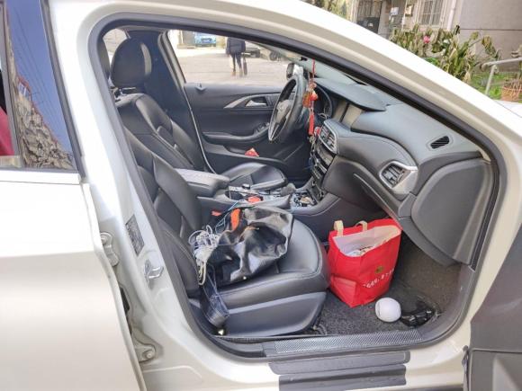 [上海·沪B] 二手英菲尼迪英菲尼迪QX302017款 1.6T 两驱时尚版