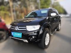 [成都·川G]三菱&nbsp;&nbsp;帕杰罗·劲畅&nbsp;&nbsp;2013款3.0L自动四驱旗舰版