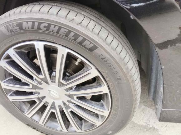 [广州·粤A] 二手广汽传祺传祺M82023款 领秀系列 390T 尊贵版