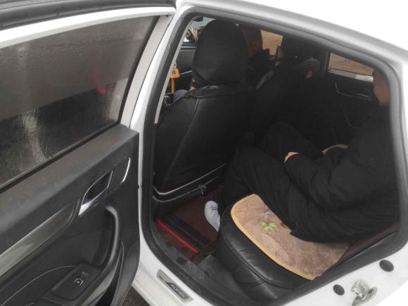 [南京·苏A] 二手荣威荣威i62018款 20T 自动旗舰版