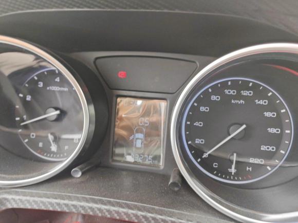 [武汉·鄂A] 二手众泰众泰T3002017款 1.5L 手动尊享型