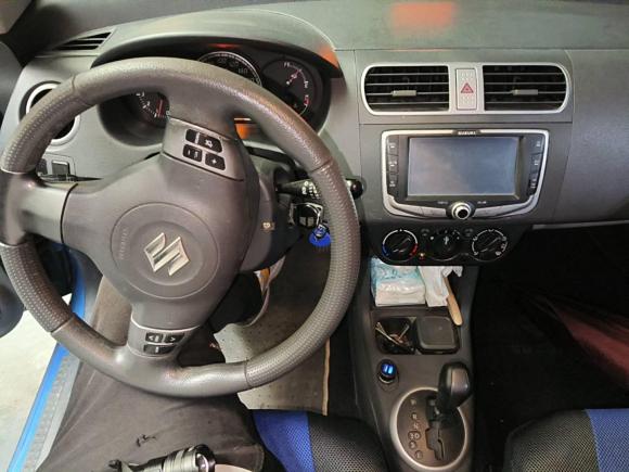 [无锡·苏B] 二手铃木雨燕2011款 1.5L 自动运动影音版